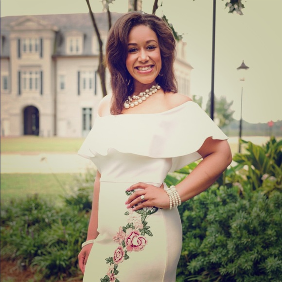 Meet your Posher, Christina - Picture 1 of 1